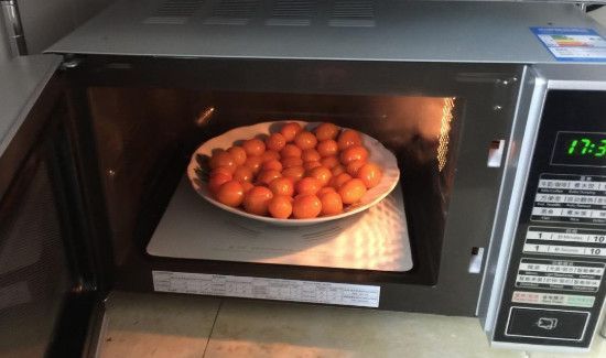 玻璃能放进微波炉里吗