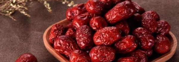 红枣为什么要炒黑再泡水喝