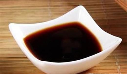 怎么去除衣服上的铁锈？