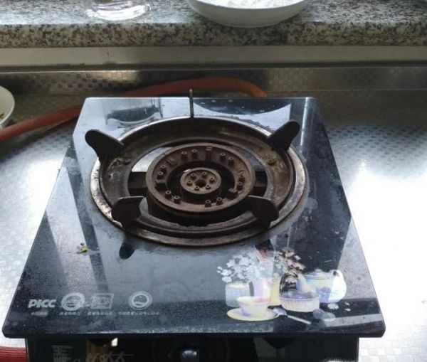 调节燃气灶的风门的正确步骤有哪些