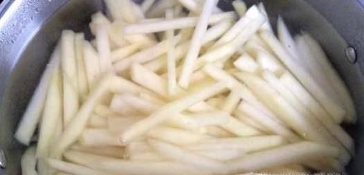 怎么炸出又香又脆的薯条？