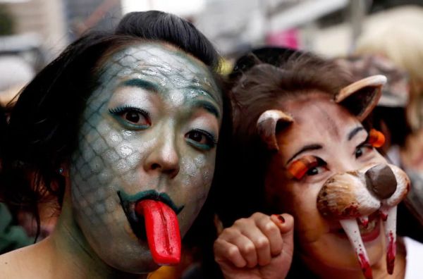 万圣节到了，日本人也躁起来了，妆容吓死个人