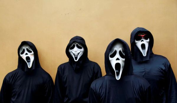 万圣节到了，日本人也躁起来了，妆容吓死个人