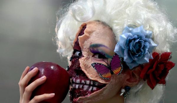 万圣节到了，日本人也躁起来了，妆容吓死个人