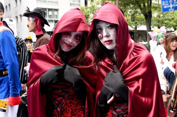 万圣节到了，日本人也躁起来了，妆容吓死个人