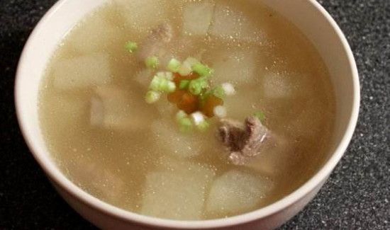 冬瓜煲汤要不要去皮