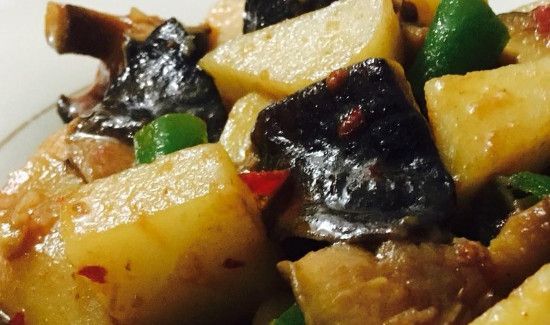 香菇和土豆能一起吃吗