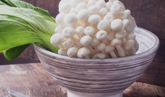 蘑菇放冰箱长白毛能吃吗