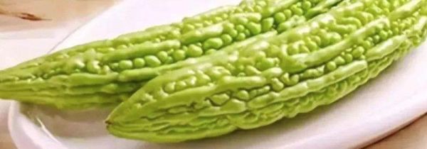 洋葱苦瓜可以一起炒吗