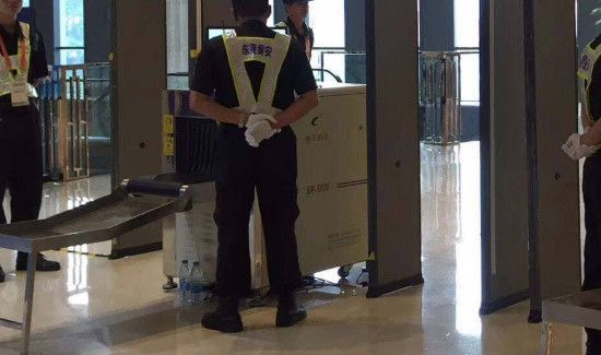 化妆品托运需要开箱吗