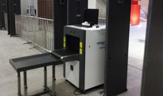 化妆品托运需要开箱吗