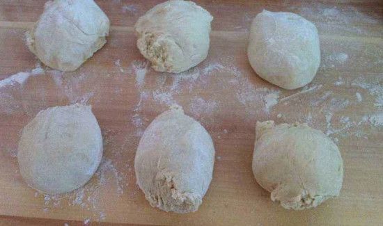 用酵母粉发面还用小苏打吗