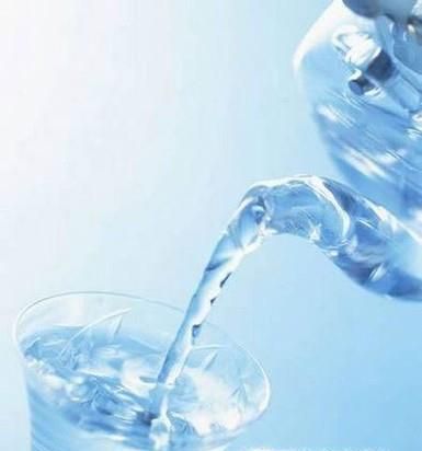 嘴唇上火起泡怎么消除？