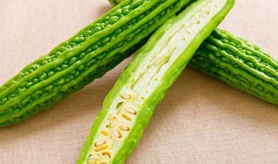 丝瓜和苦瓜一起炒能吃吗