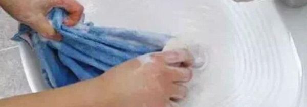 水笔写的字迹怎么去掉