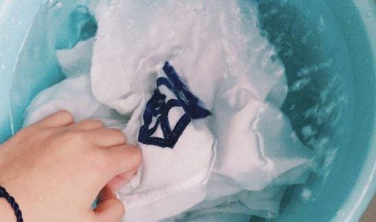 水笔写的字迹怎么去掉