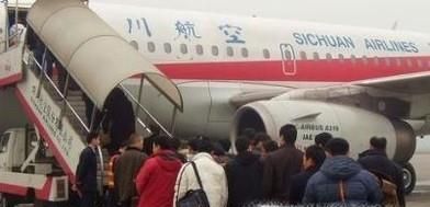 乘坐飞机随身携带行李的要求有哪些？