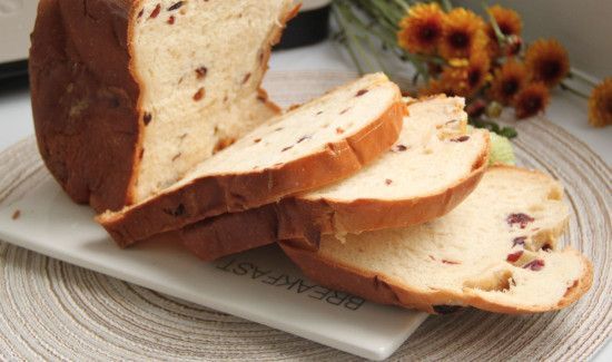 面包过期三四天能吃吗