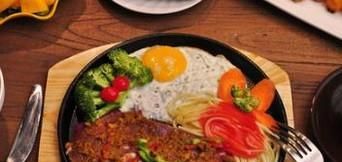 吃西餐注意事项 怎么拿刀叉