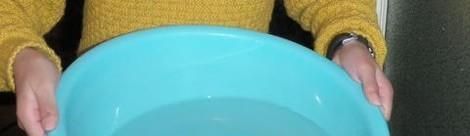 马桶堵了怎么办才好呢（通马桶和下水道的方法）