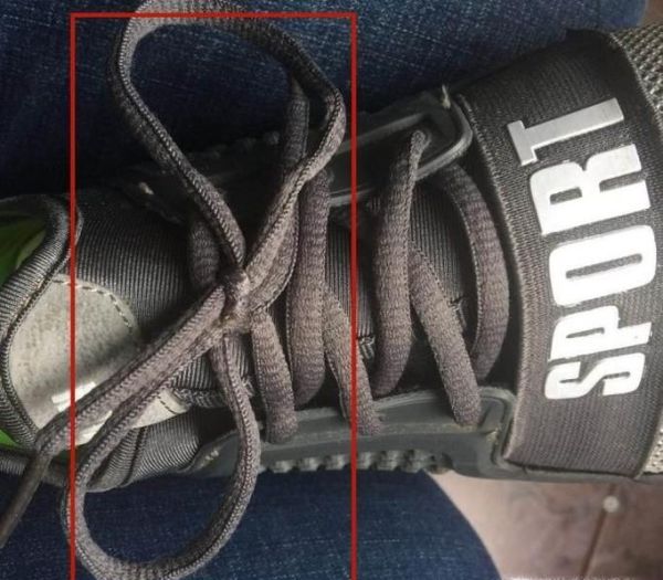 最简单的蝴蝶结鞋带系法