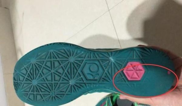 鞋底的磨损程度能够反映哪些状况