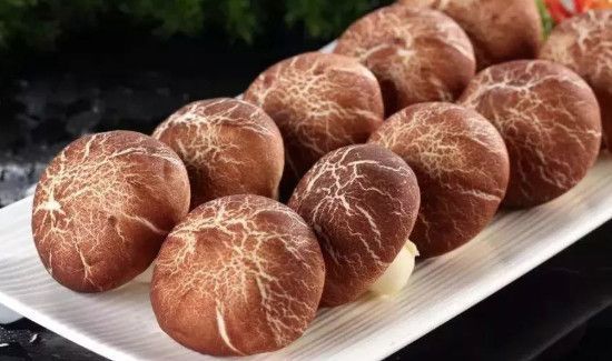 洋葱可以和香菇一起炒菜吗