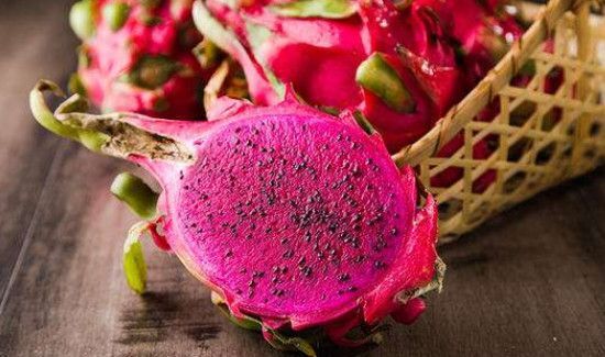 火龙果外皮发了点霉还能不能吃