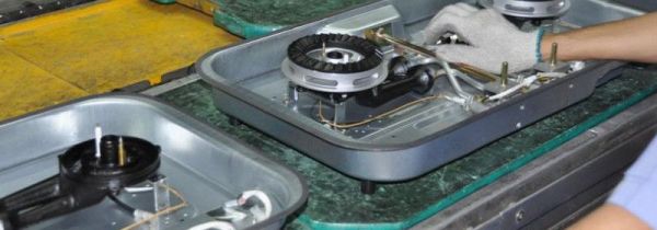 煤气灶电池怎么安装