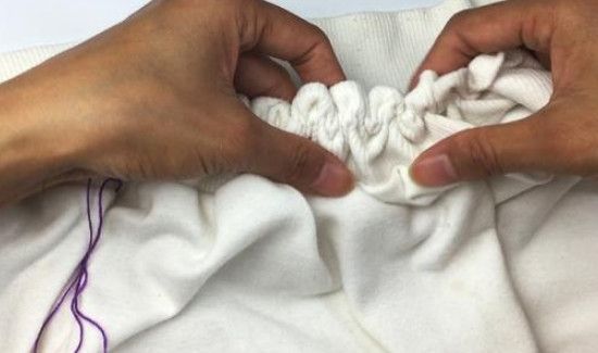 圆领衣服领口大怎么缝