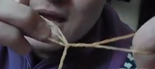 橡皮筋魔术揭秘神奇的穿越