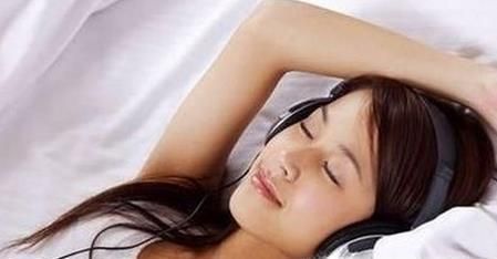晚上快速入睡的方法有哪些