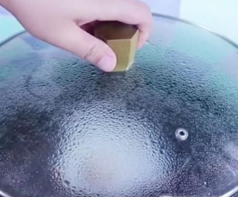 做水煮荷包蛋的技巧方法