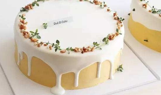 奶油蛋糕常温下能放多久