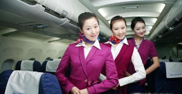 第一次坐飞机应该怎么坐