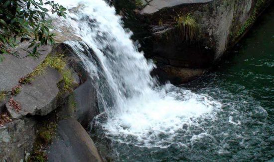 山泉水可以直接喝吗