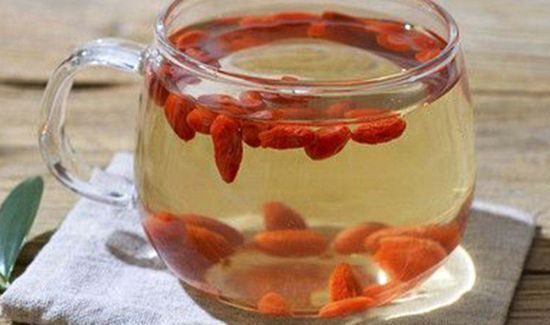 枸杞可以用开水泡吗