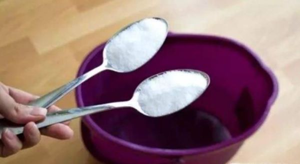 衣服被染色了怎么办，怎么让衣服还原