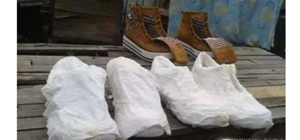 白鞋子发黄怎么办，如何把白鞋子洗白，防止发黄