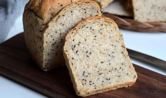 全麦面包过期了能吃吗