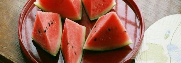 用保鲜膜包着西瓜第二天还能吃吗