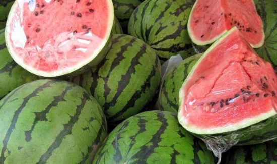 用保鲜膜包着西瓜第二天还能吃吗