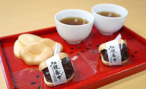 伴手礼是什么意思？