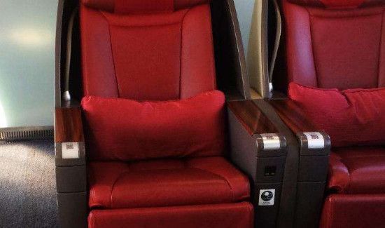 高铁的座位怎么调后背