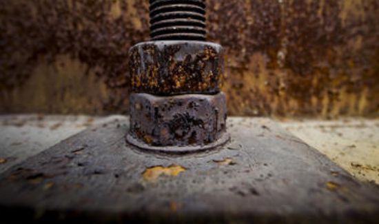 严重生锈的螺丝怎么拧开