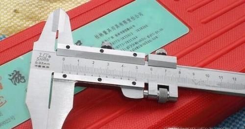 游标卡尺怎样读数和测量？