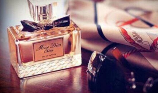 飞机上可以带香水吗50ml