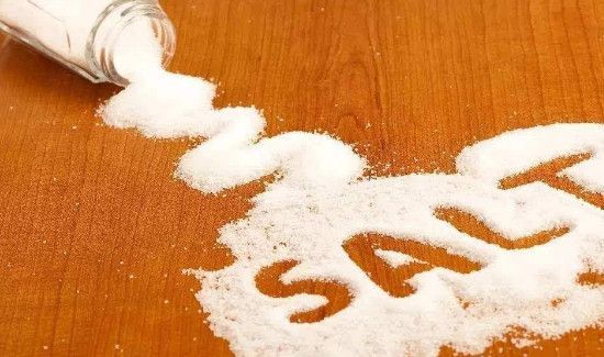 牛仔裤上的锈如何去除?