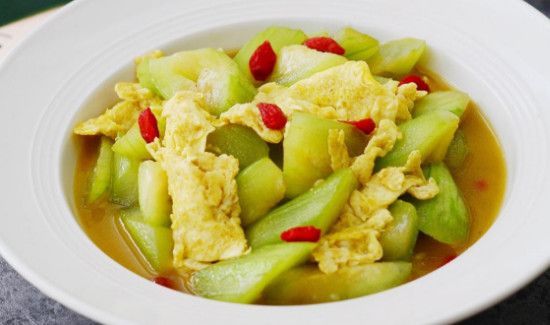 丝瓜炒蛋丝瓜要焯水吗