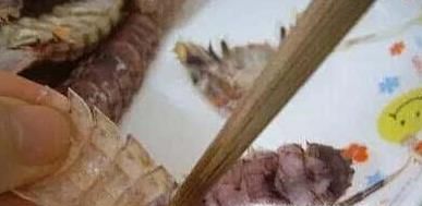 怎样正确吃皮皮虾？